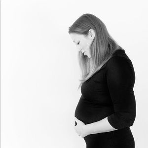 Silhouette Maternity Body Suit Size XL